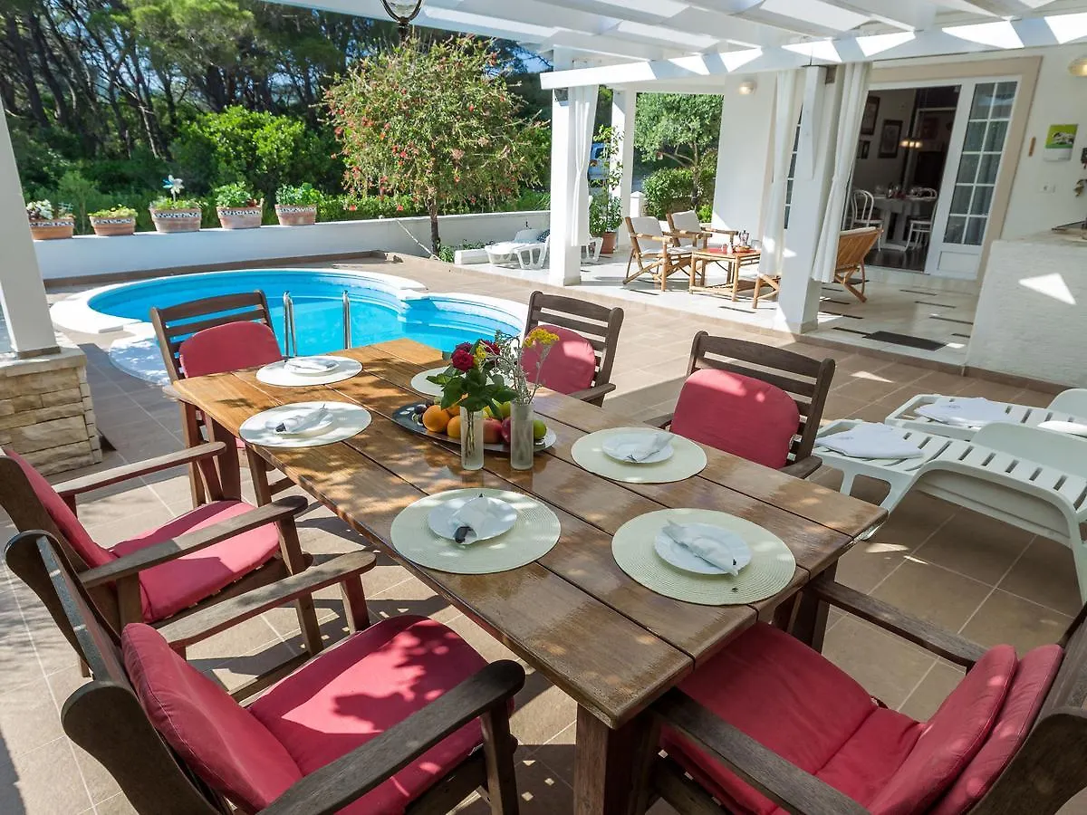 Spacious Holiday Home In Molat With Pool Brgulje Croatia