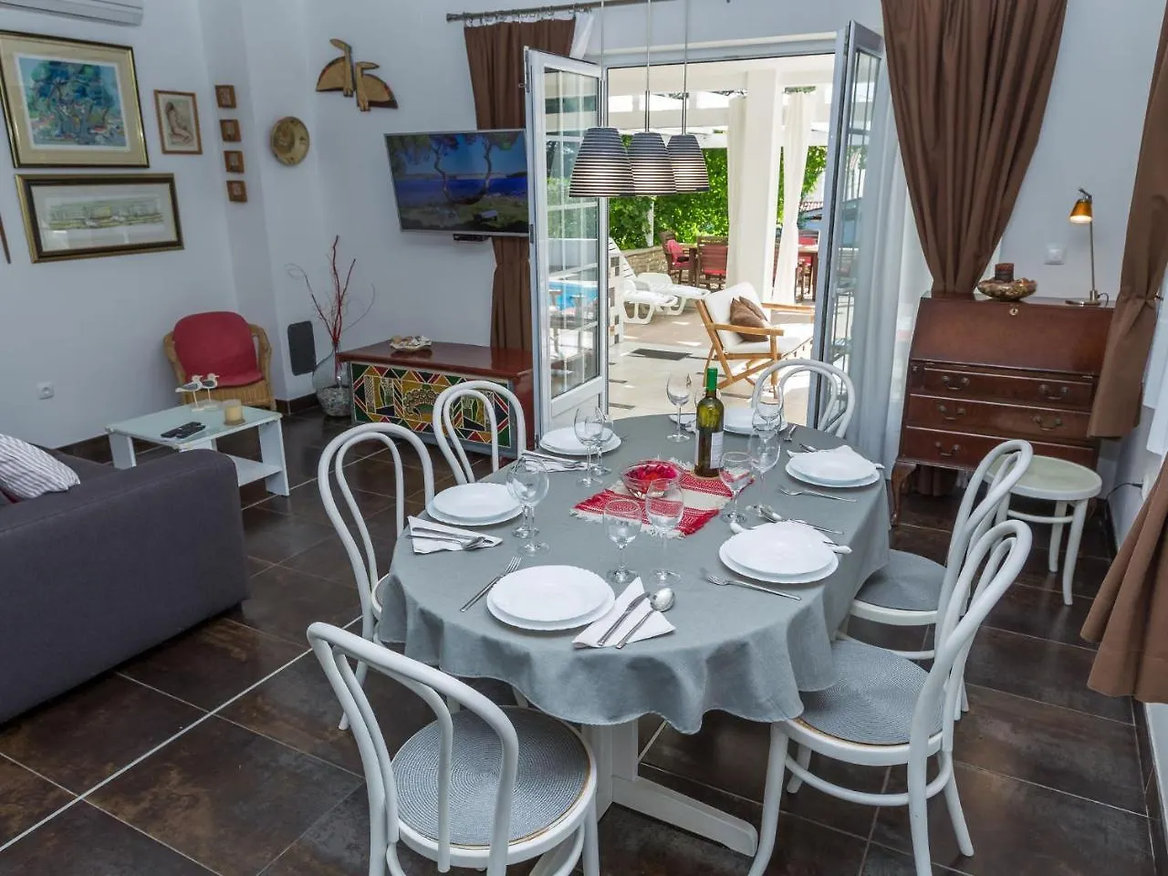 Spacious Holiday Home In Molat With Pool Brgulje 0*,